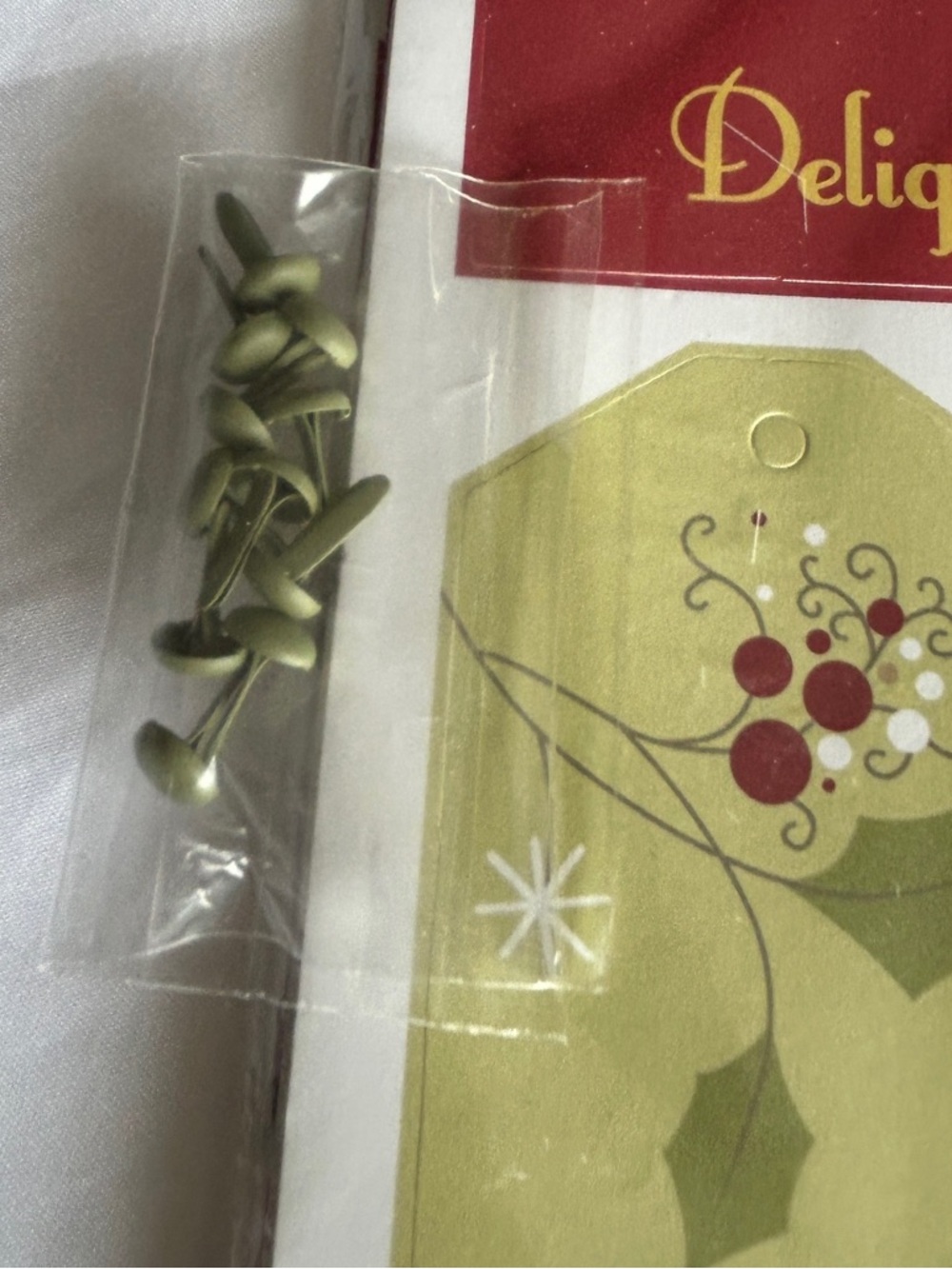 S.E.I. Scrapbook in a Box 12x12 Album Green Red Holly Scrapbooking Kit Holiday - Picture 10 of 16